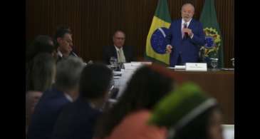 Lula defende crescimento com responsabilidade e seguridade social