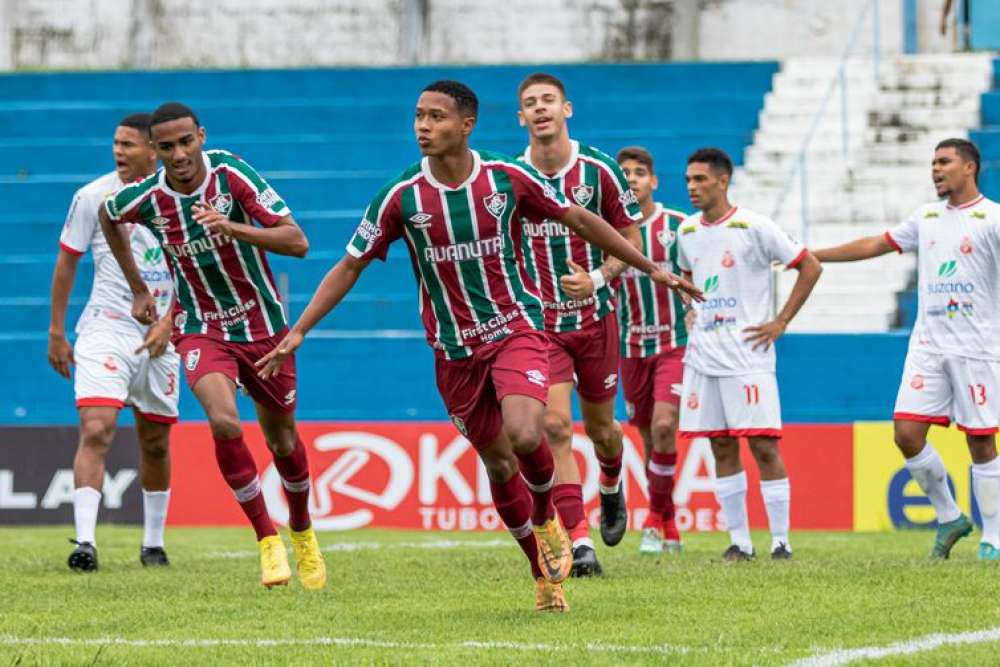 Fluminense goleia e garante classificação antecipada na Copinha