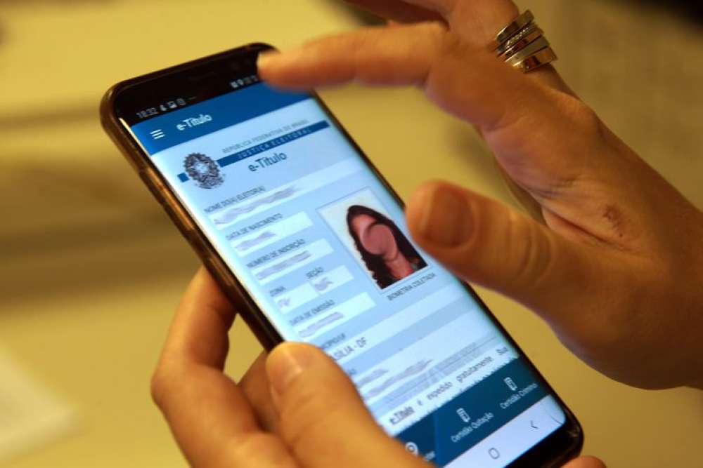 Falsas mensagens confundem cidadãos sobre título de eleitor cancelado