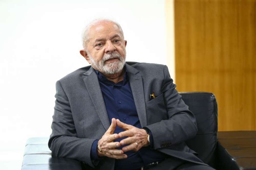 Lula conversa com líderes estrangeiros sobre atos antidemocráticos