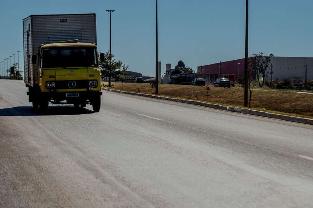 RJ: liminar fixa multa de R$ 100 mil para quem bloquear BR-040