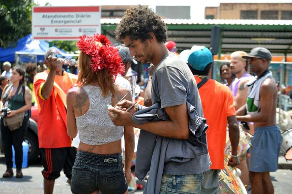 Prefeito de São Paulo anuncia ações para dependentes na Cracolândia