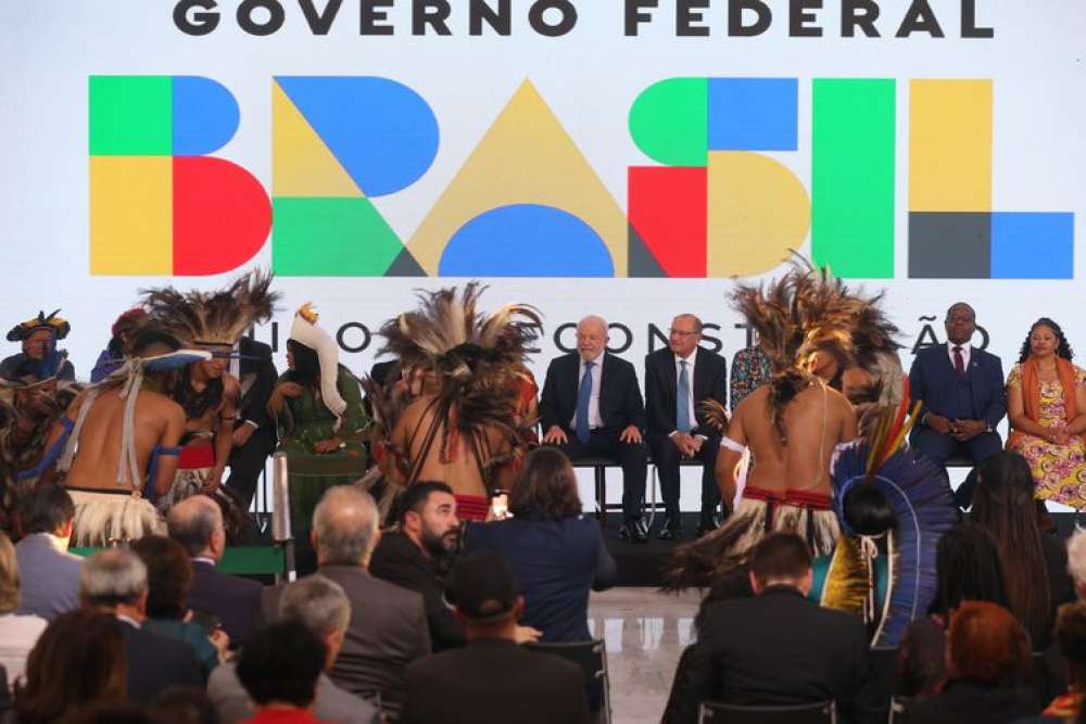 Governo federal lança manual de nova identidade visual