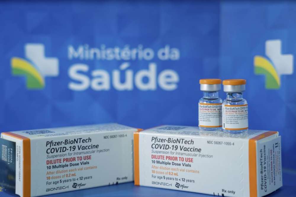 Ministério recebe 7,7 milhões de doses de Pfizer entre hoje e amanhã 