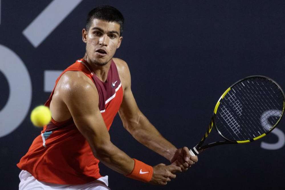 Carlos Alcaraz, número 1 do mundo, é o destaque do Rio Open de Tênis