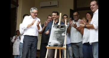 Rio inaugura Super Centro de Vacinação em edifício histórico