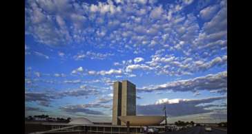 Congresso empossa hoje 513 deputados e 27 senadores