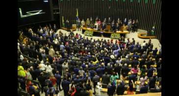 Tomam posse, em Brasília, os 513 parlamentares da Câmara dos Deputados