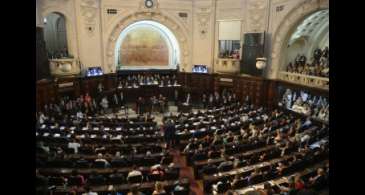 Rio: deputados estaduais eleitos tomam posse na Alerj