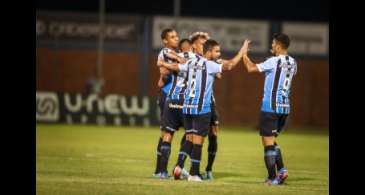 Grêmio supera Esportivo fora de casa para permanecer 100%