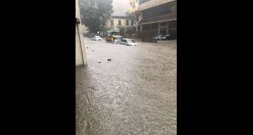 Temporal provoca fechamento da Avenida Niemeyer, na zona sul do Rio