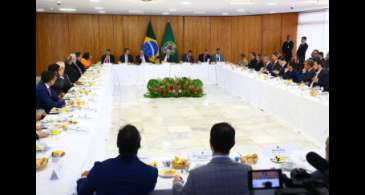 Padilha nega discussão sobre mudanças na lei de autonomia do BC