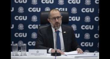 Houve excesso de justificativa em sigilos, diz ministro da CGU