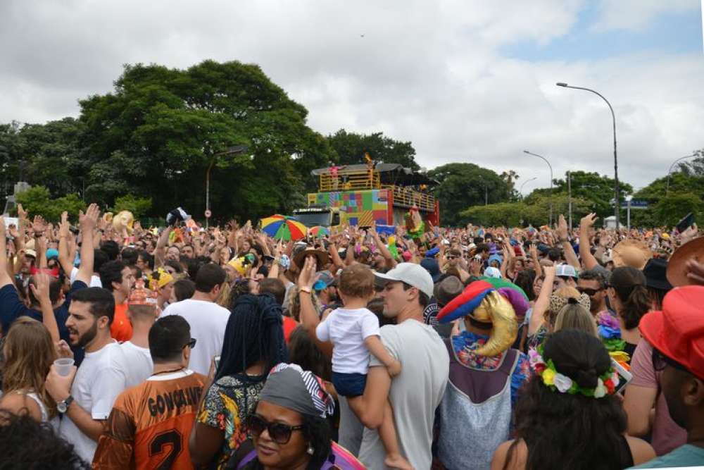 Carnaval de rua de SP tem mais de 180 desfiles neste fim de semana