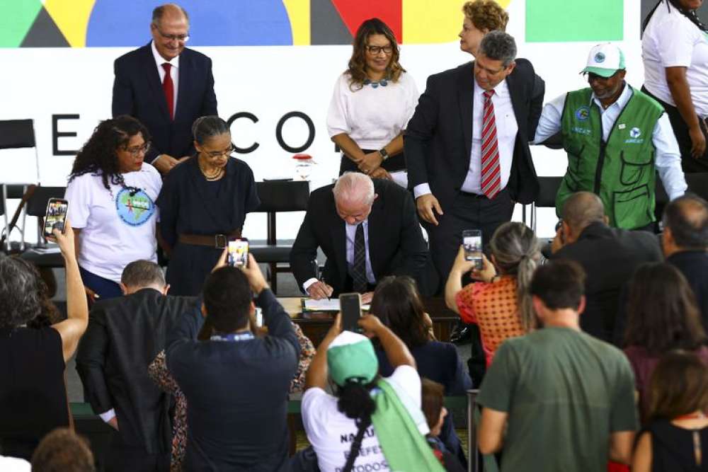 Governo edita medidas para dar protagonismo a catadores de recicláveis