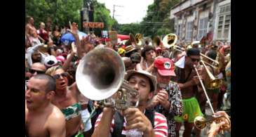 Carnaval deve injetar R$ 4,5 bilhões na economia do Rio de Janeiro