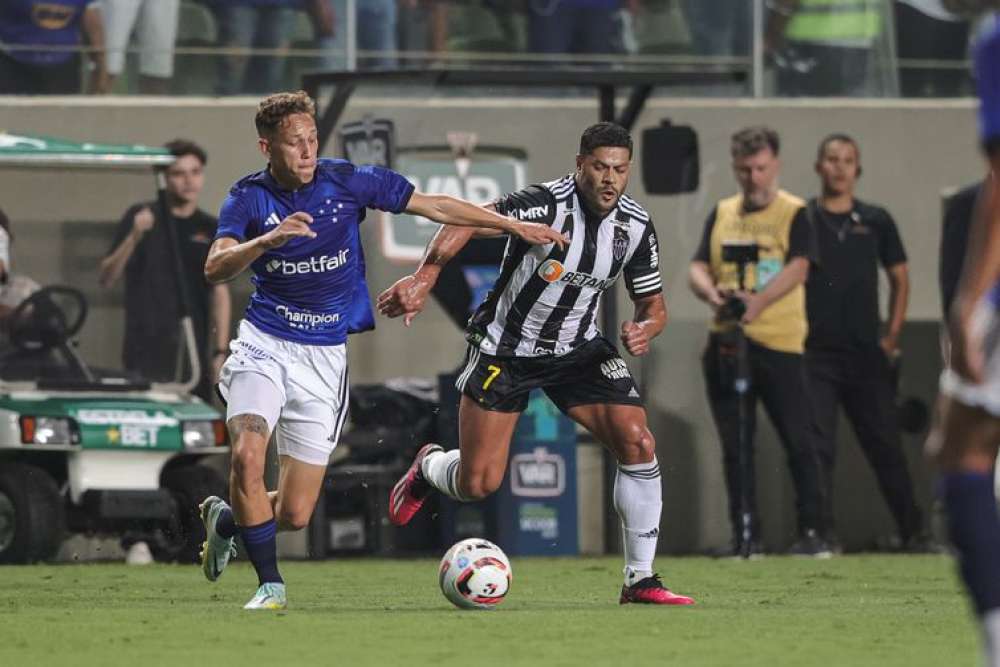 Atlético-MG e Cruzeiro empatam em clássico muito disputado