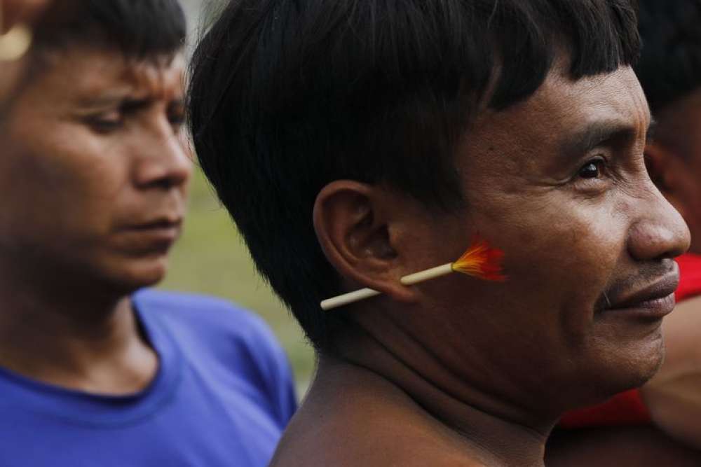 Saúde antecipa vacinação contra covid-19 em terra yanomami