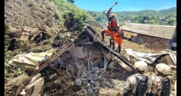 Bombeiros encontram corpo de vítima de deslizamento em São Gonçalo