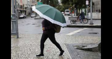 Centro-sul do país terá chuvas intensas e frio no feriadão de carnaval