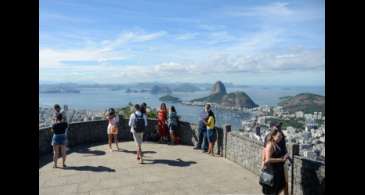 Cidade do Rio tem recorde de calor nesta sexta-feira de carnaval