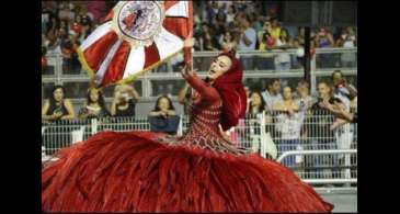 Escolas de São Paulo mostram cultura negra, indígenas e samba