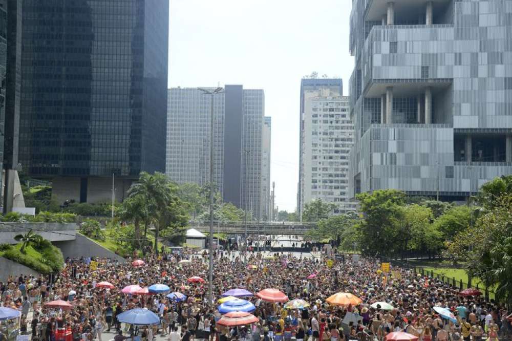 Ordem Pública aplica multas por irregularidades no carnaval do Rio