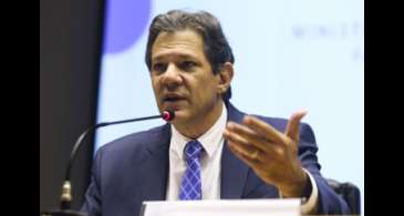 Haddad manda doar itens apreendidos pela Receita ao litoral paulista