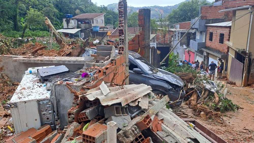 Bolsa Família será adiantado para vítimas da chuva do litoral de SP