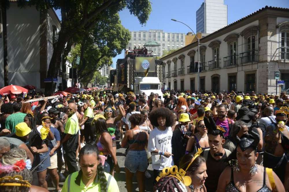 Bloco Fervo da Lud movimenta centro do Rio de Janeiro