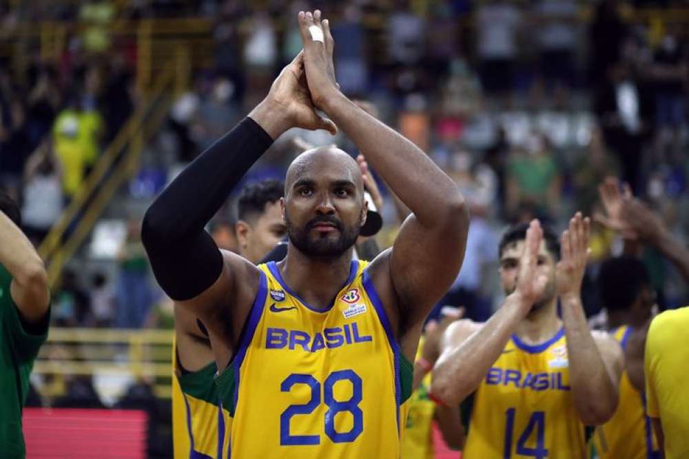 Brasil recebe Porto Rico e pode garantir vaga no Mundial de basquete