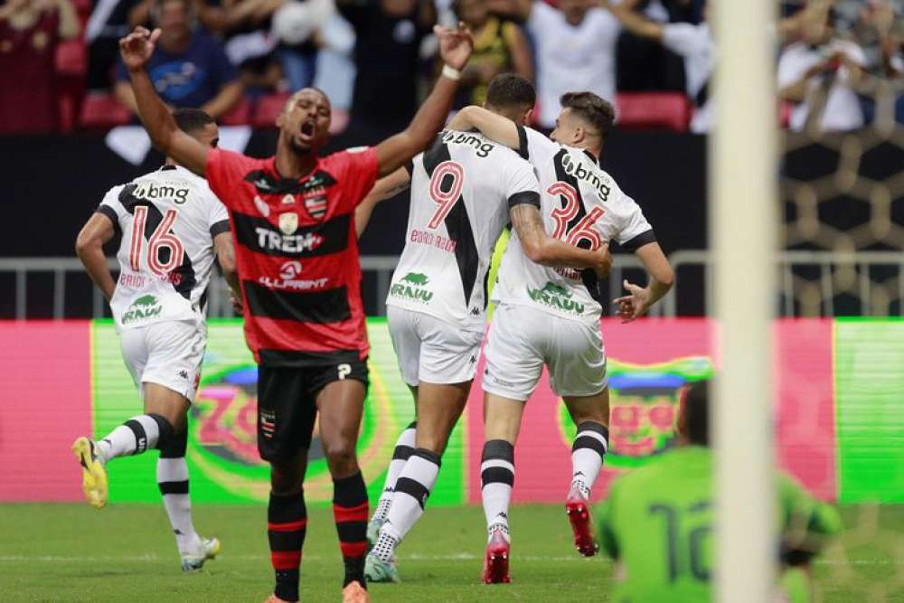 Vasco goleia o Trem e avança para segunda fase da Copa do Brasil