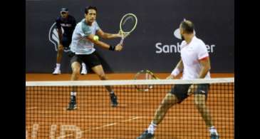 Marcelo Melo disputa esta noite vaga na final de duplas do Rio Open