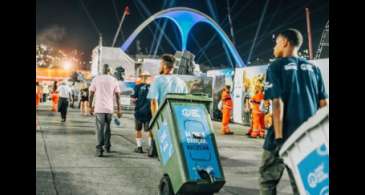 Reciclagem no Carnaval da Sapucaí 2023 entra para livro dos recordes