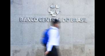 Mercado financeiro prevê crescimento da economia em 0,84%