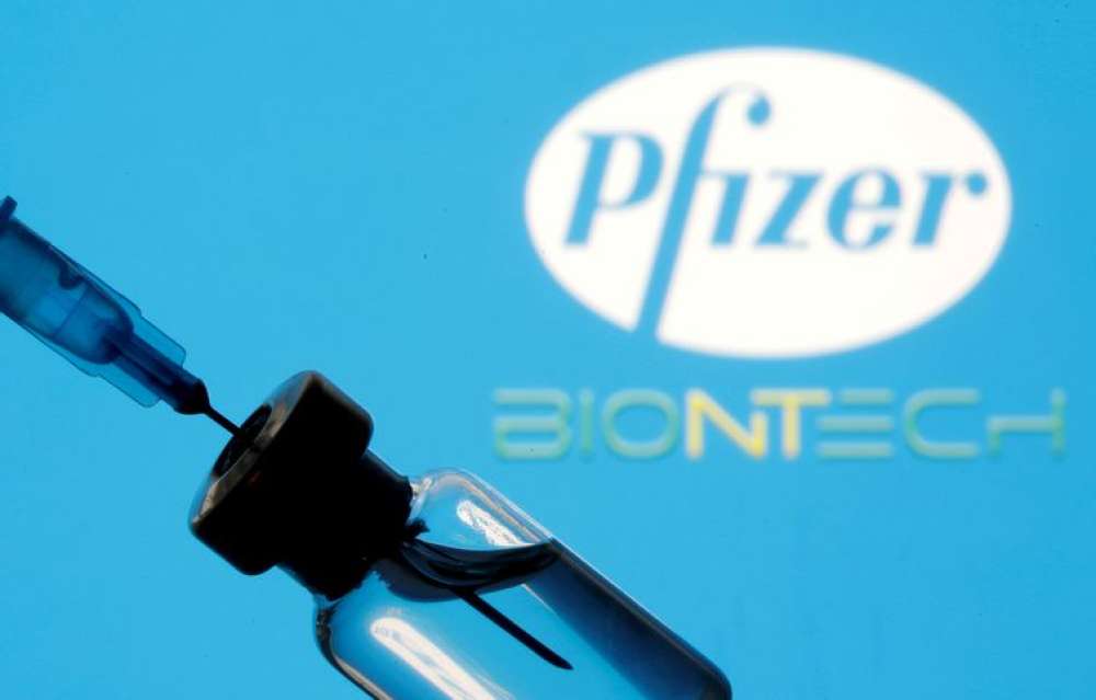 Pfizer apresenta pedido de vacina mais forte contra variante Ômicron