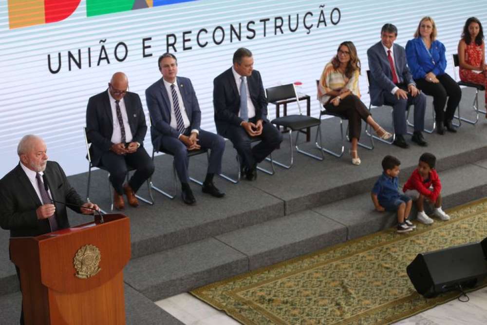 Lula cobra fiscalização rigorosa do novo Bolsa Família