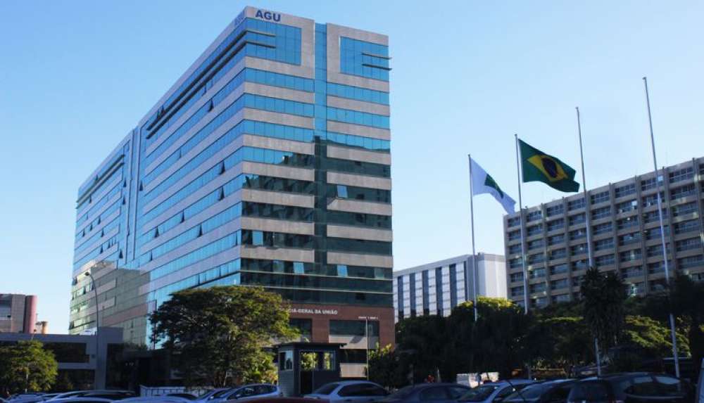 AGU cobra R$ 100 milhões de financiadores de atos golpistas