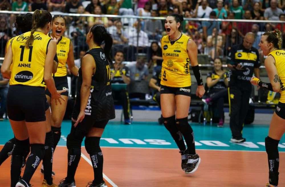 Praia Clube e Minas disputam final da Copa Brasil de vôlei feminino