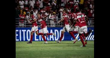 Copa do Nordeste: Rafael Longuine garante vitória do CRB sobre o ABC