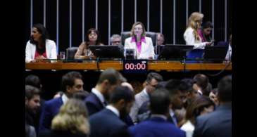 Deputadas destacam desafios para garantia de diretos das mulheres