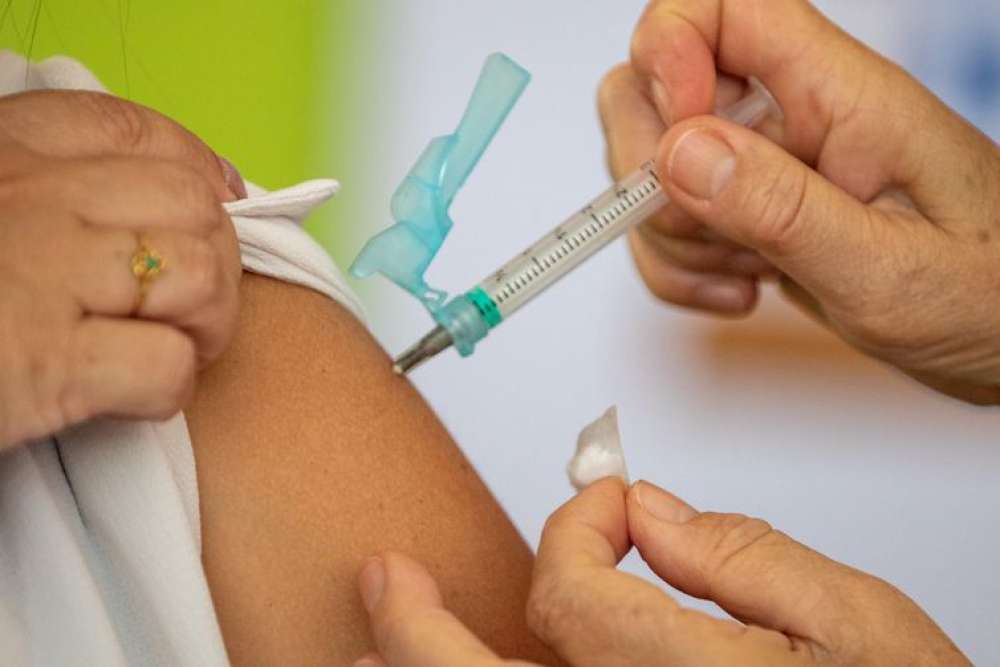 Vacinação contra mpox deve começar em março