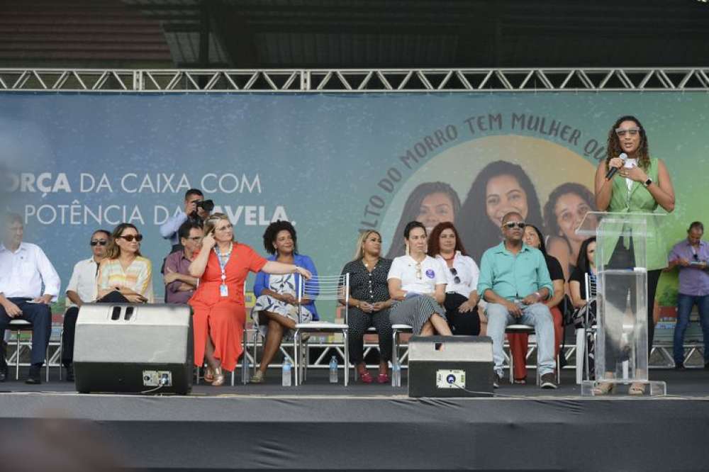 No Rio, Caixa Econômica lança Programa Mulheres de Favela