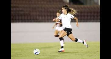 Corinthians bate Ferroviária e assume liderança do Brasileiro Feminino