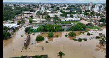 Ministros chegam a Rio Branco para visitar áreas afetadas