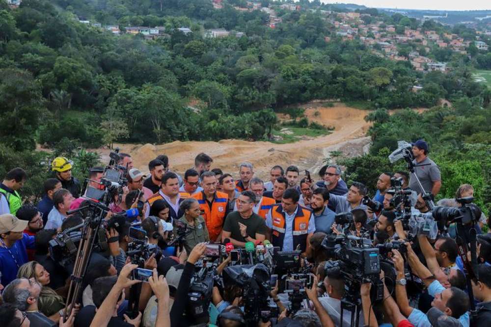 Governo estuda decretar emergência climática permanente em mil cidades