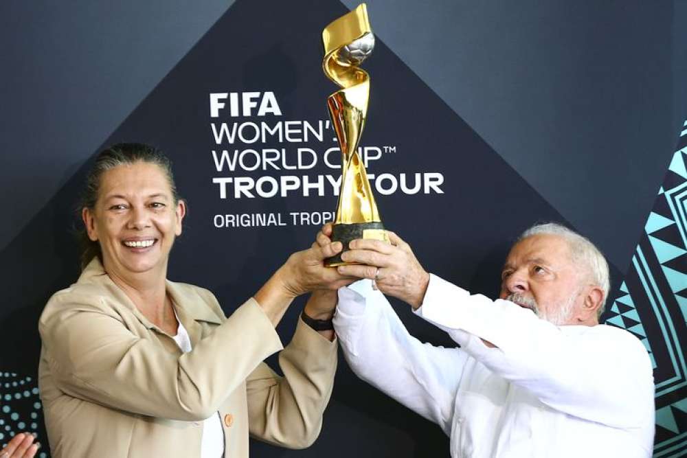 Lula declara apoio para Brasil sediar Copa de Futebol Feminino em 2027