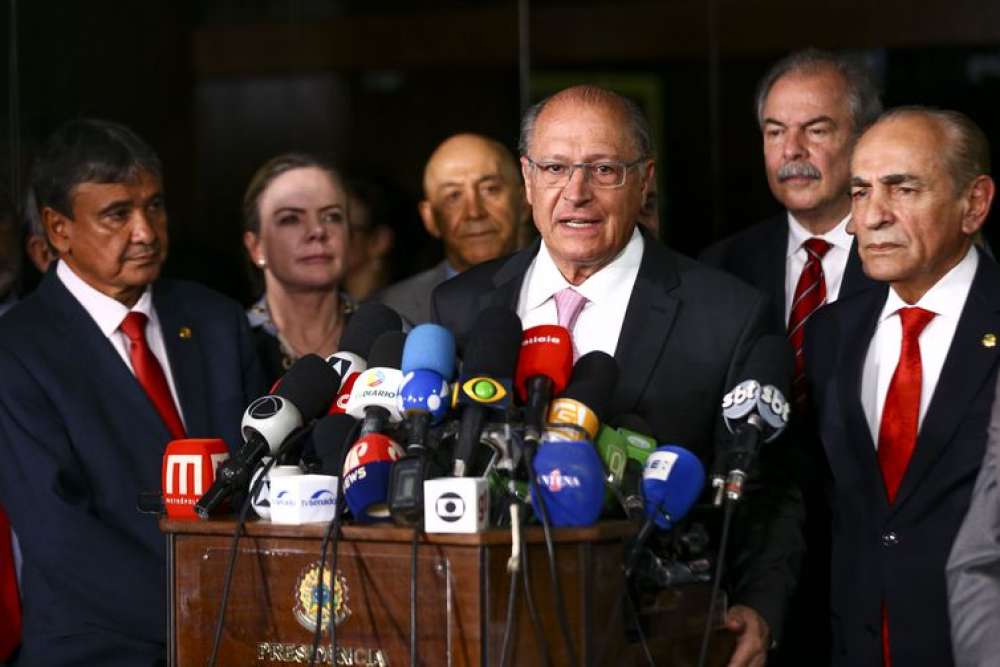 Alckmin diz que nomes da transição não têm relação com ministérios