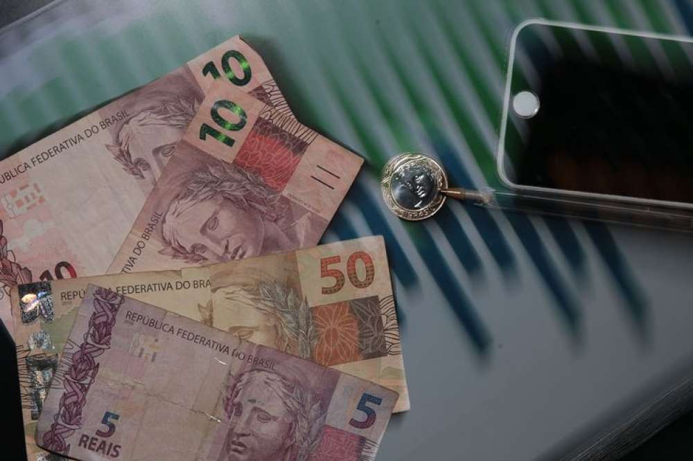 Poupança tem retirada líquida de R$ 6,09 bilhões em março