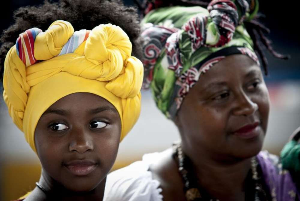 Desemprego de mulheres negras é 2 vezes maior que a de homens brancos